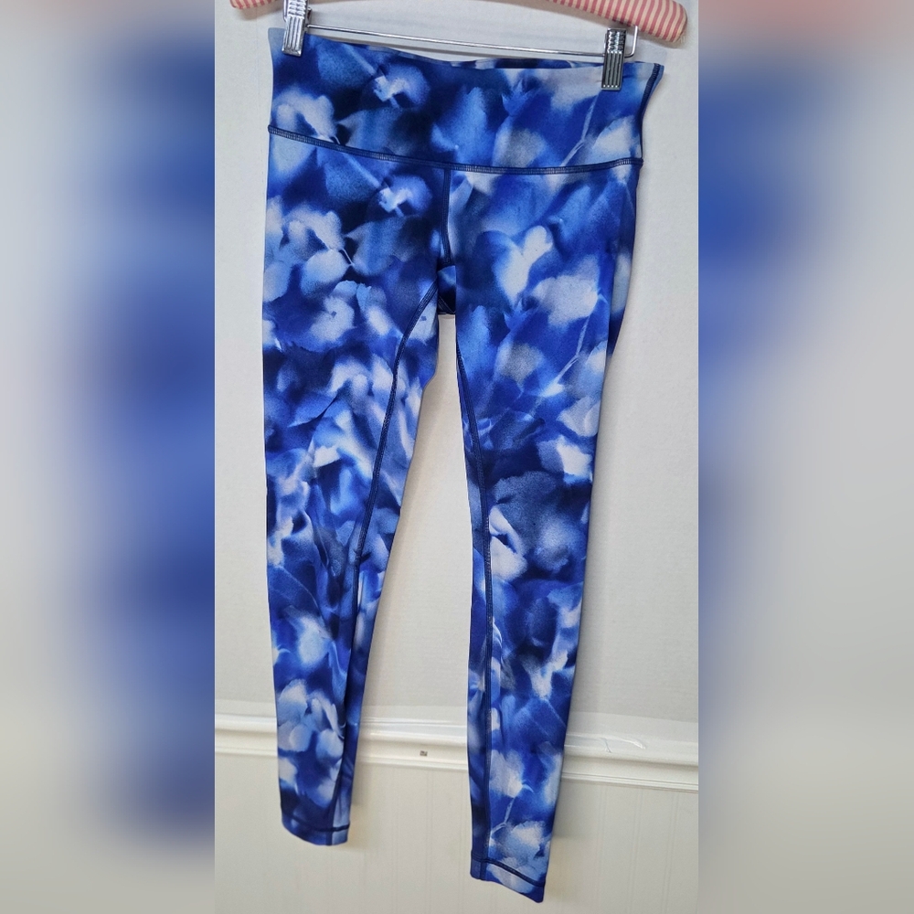 Lululemon Wunder Under Blush Blossom Blue Leggings Camo Women Size 6 0058